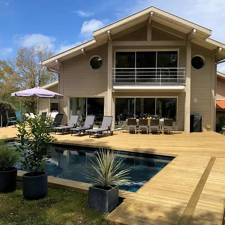 De Luxe Avec Piscine Chauffee Et Salle De Sport - Fr-1-791-10 Seignosse