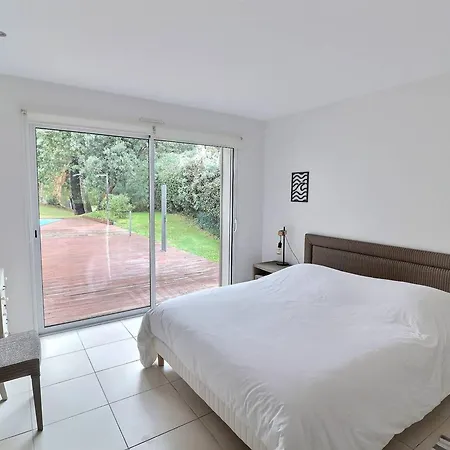 Villa De Luxe Avec Piscine Chauffee Et Salle De Sport - Fr-1-791-10 Seignosse