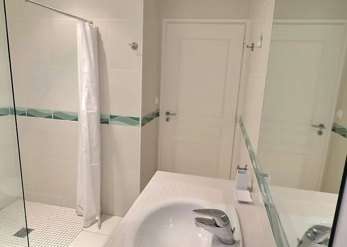 Contemporaine A Avec Piscine Chauffee, Proche Ocean - Fr-1-791-10 Villa *